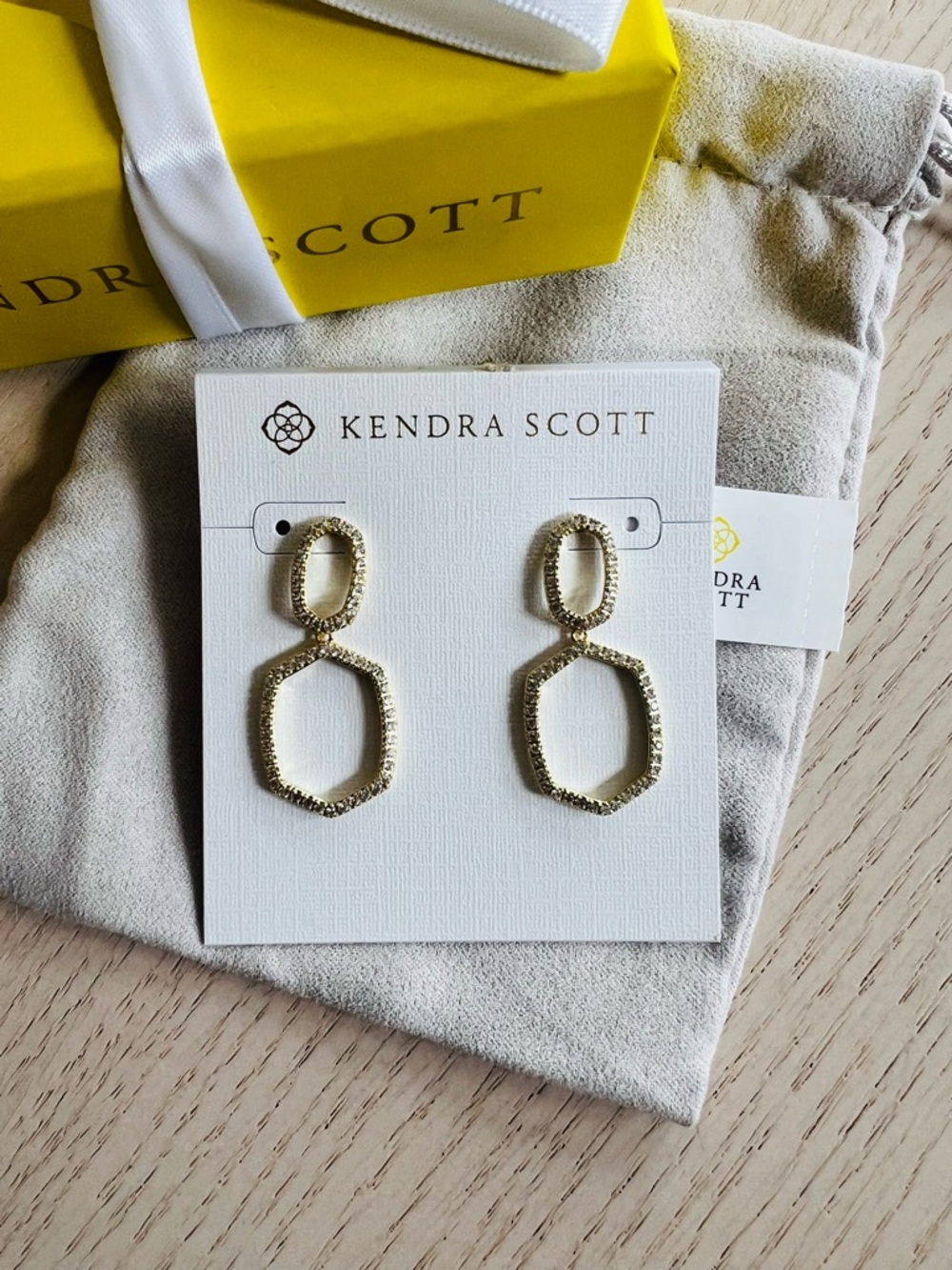 Kendra Scott Daphne Pavi Earrings.  New